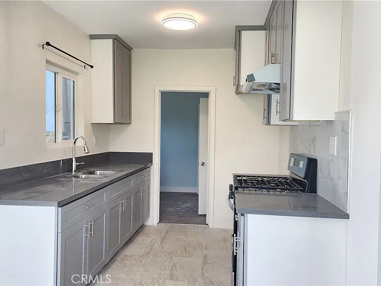 8331 Cottonwood Ave — Photo 4