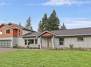 16710 NE 16th Pl, Bellevue, WA 98008