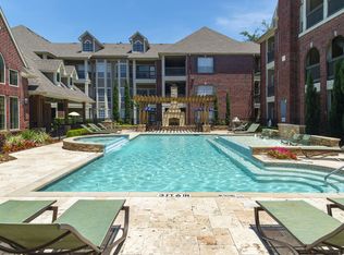 8787 Woodway Dr, Houston, TX 77063
