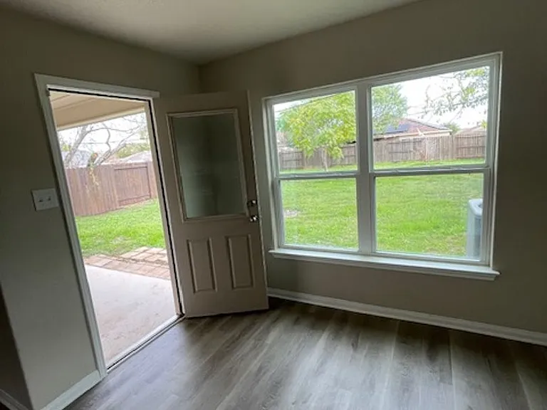 3618 Foster Mdws — Photo 23