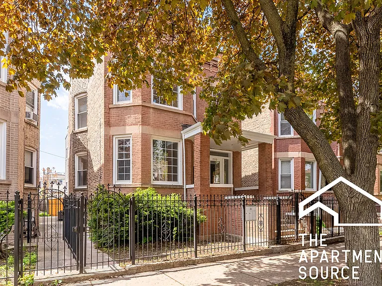 2110 N Avers Ave #G — Photo 20