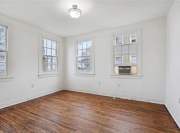 5th image of 3219 Nashville Ave