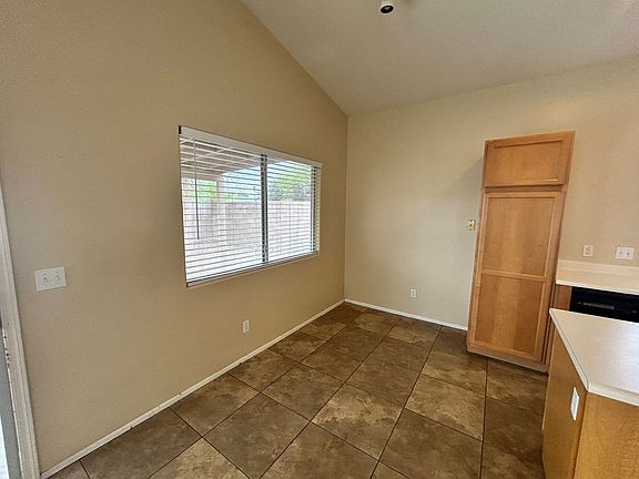 5th image of 2815 W Campo Bello Dr