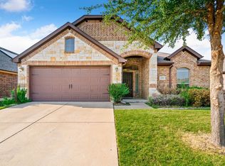 2011 Diamondback Dr, Forney, TX 75126