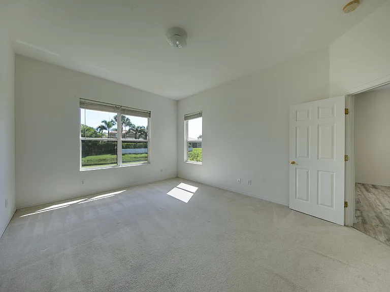 1679 Pinyon Pine Dr — Photo 25