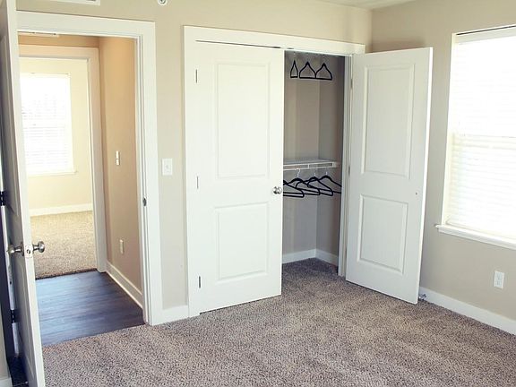 4th image of 6253 Laneview Dr SE