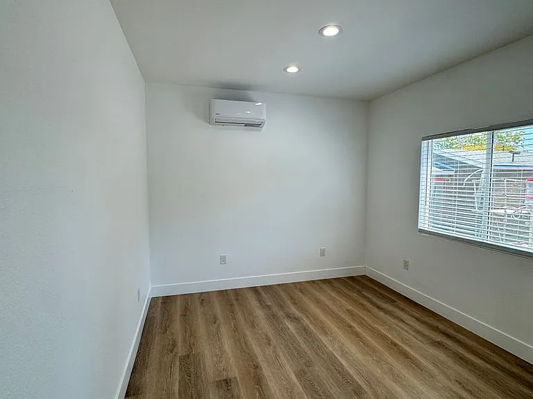 5201 E Anaheim Rd. — Photo 26