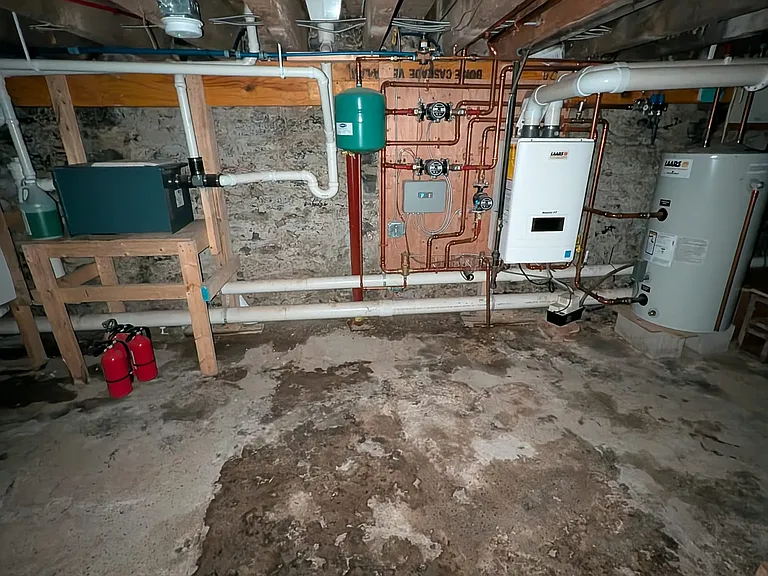 575 Niagara St #1 — Photo 10