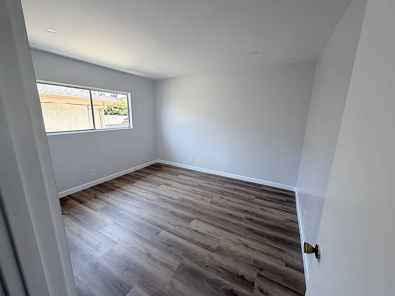 1223 N Kingsley Dr #7 — Photo 13