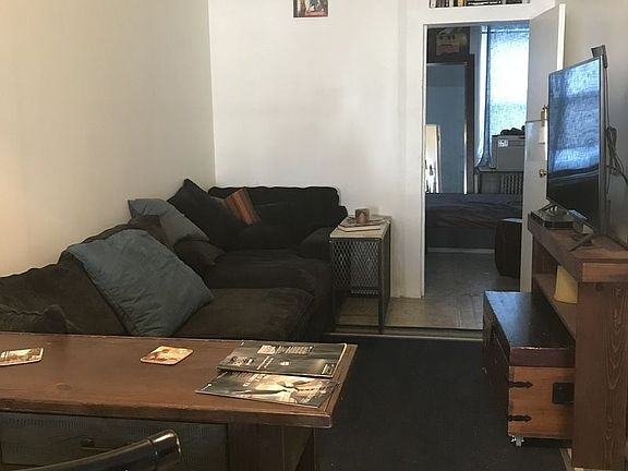 3rd image of 517 51st Ave APT 2R