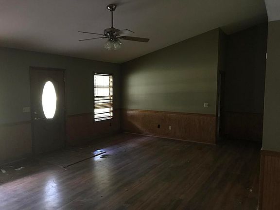 4th image of 125 Le #16387
