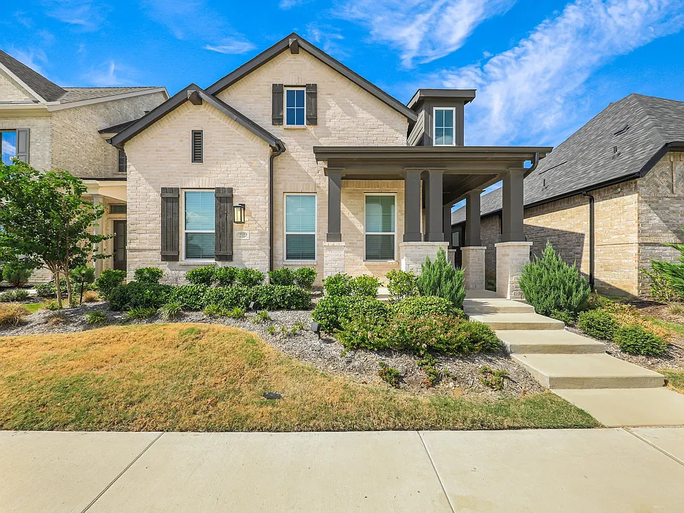 2712 Biltmore Dr
