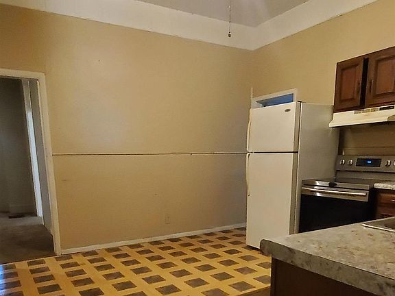 5th image of 1627 Avenue G