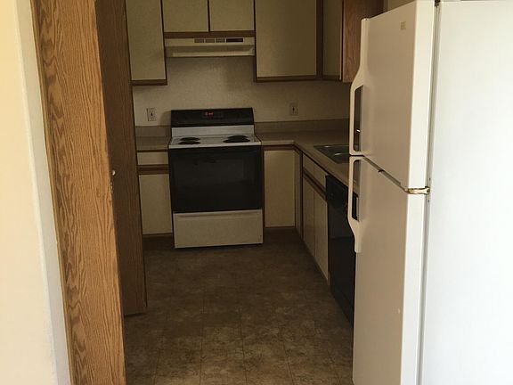 3rd image of 703 9th Ave