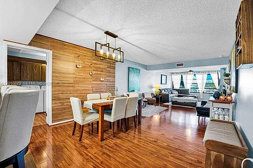 Balboa Cir Photo 1