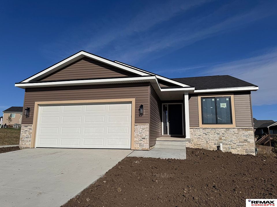 1st image of 4306 Woodside Village Dr