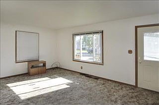 2nd image of 503 Iroquois Ave