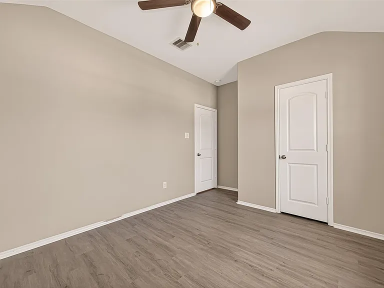 18361 Timbermill Ln — Photo 19