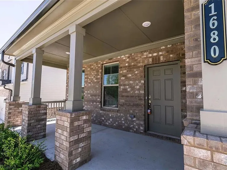 2247 Braystone Ln — Photo 2