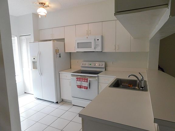 5th image of 50 Simonton Circle
