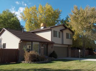 10284 S Flanders Rd, Sandy, UT 84092