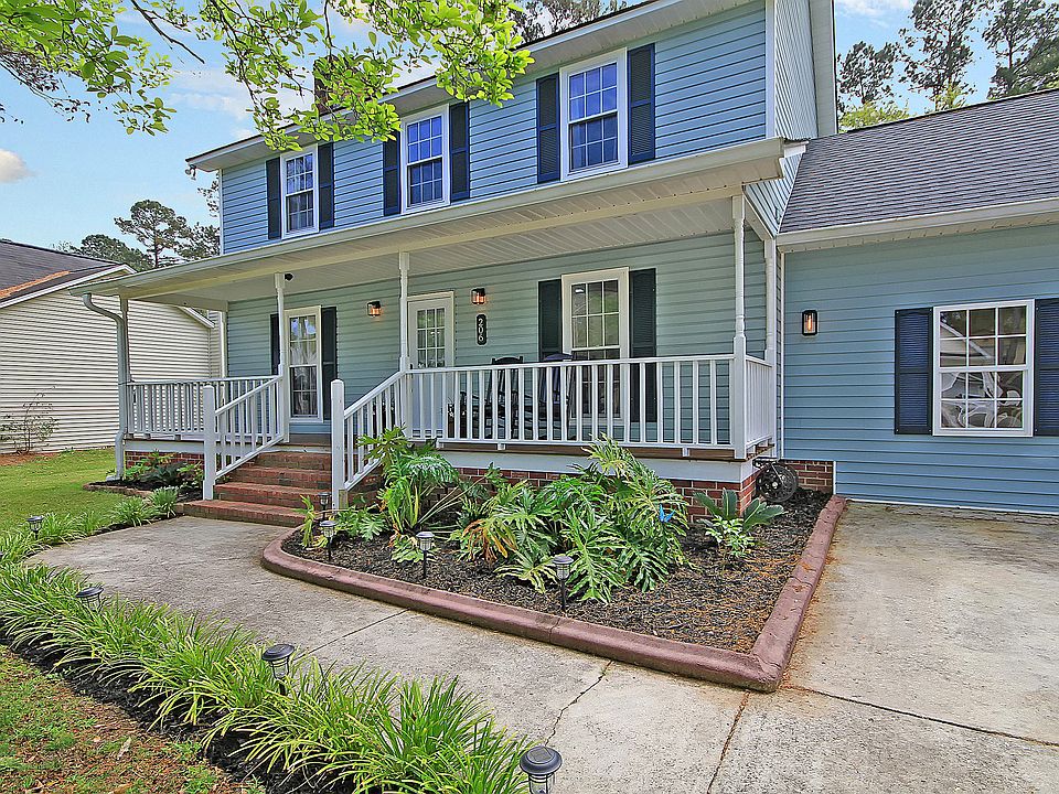 1st image of 206 Trestlewood Dr
