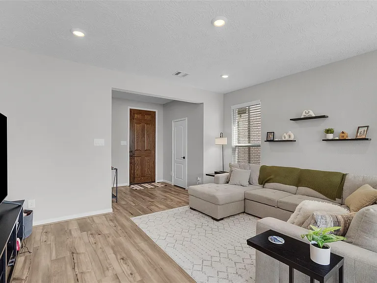 15631 Tawny Stark Dr — Photo 10