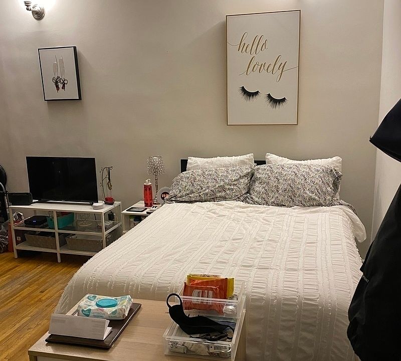 2nd image of 21 E 21st St APT 2A