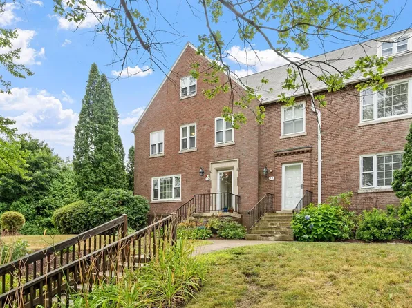 5 Walnut St #5A, Devens, MA 01434