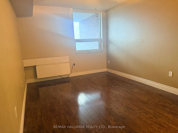 5th image of 121 Ling Rd #1612