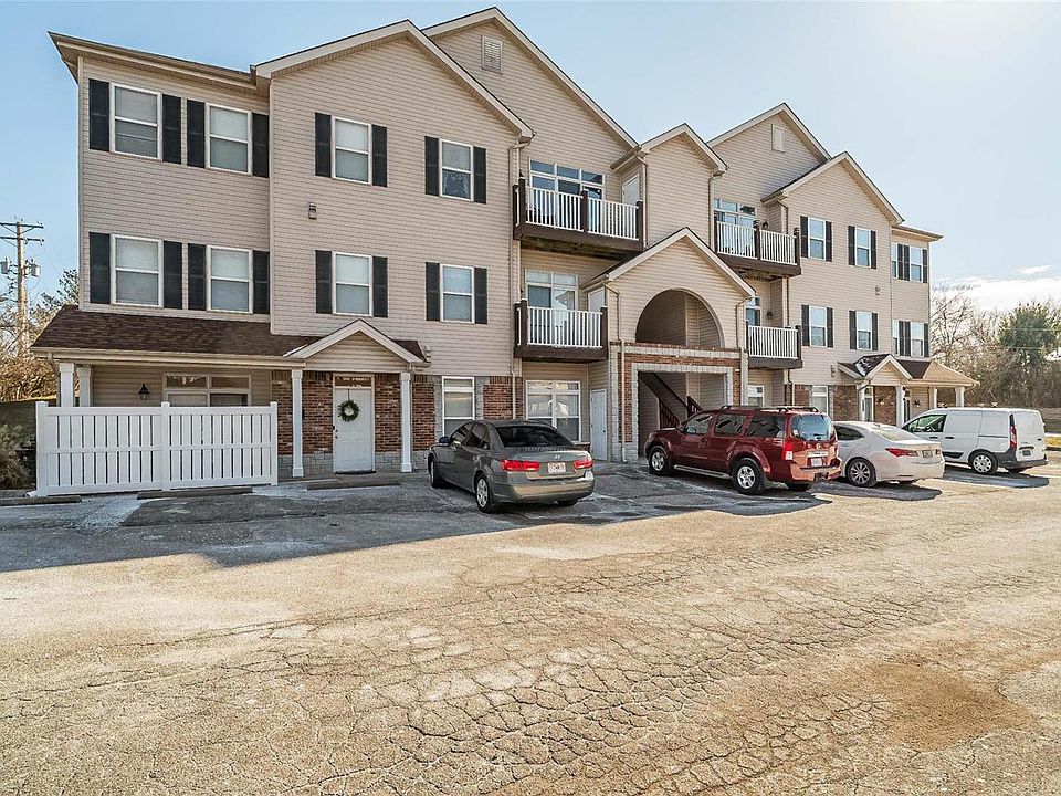 1st image of 1239 Gardens Circle Dr APT F