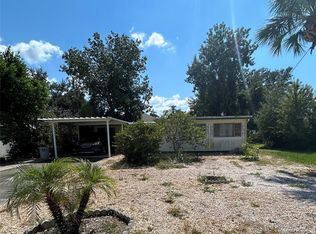 11740 Hickory Ln, Tavares, FL 32778