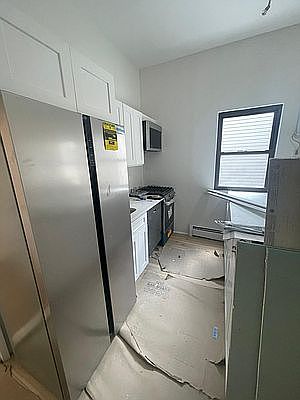 5th image of 262 Eckford St #2