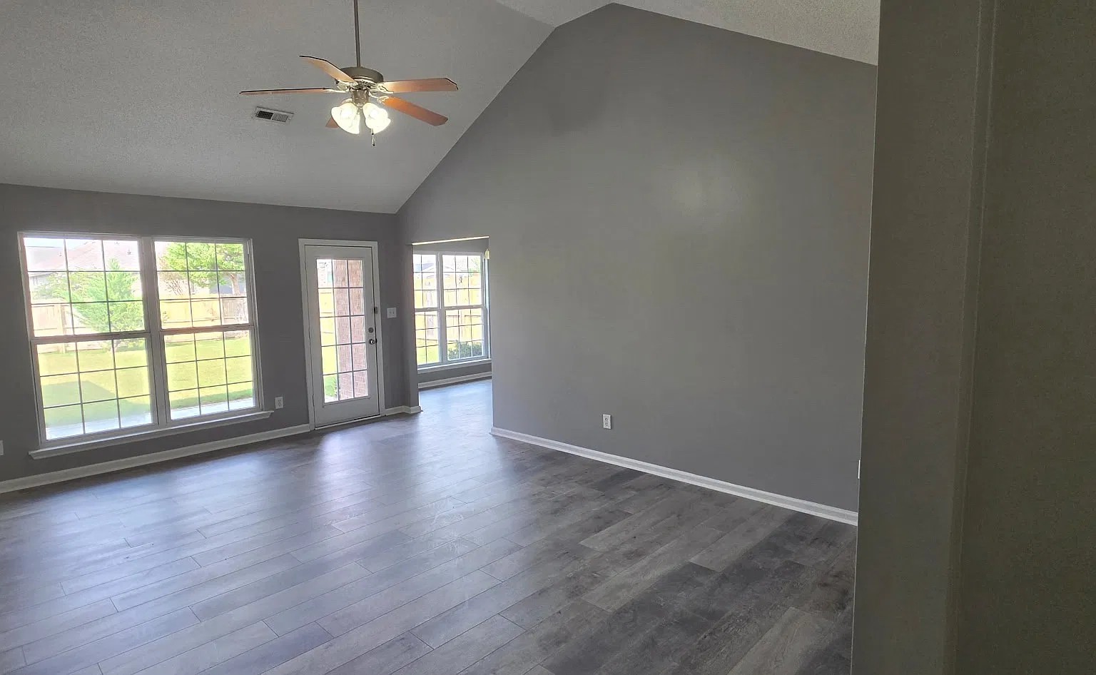 4 bed, 1553 sqft, $2,000 — Photo 4