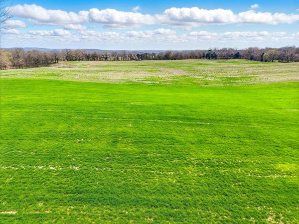 357 Tucker Ln, Hopkinsville, KY 42240