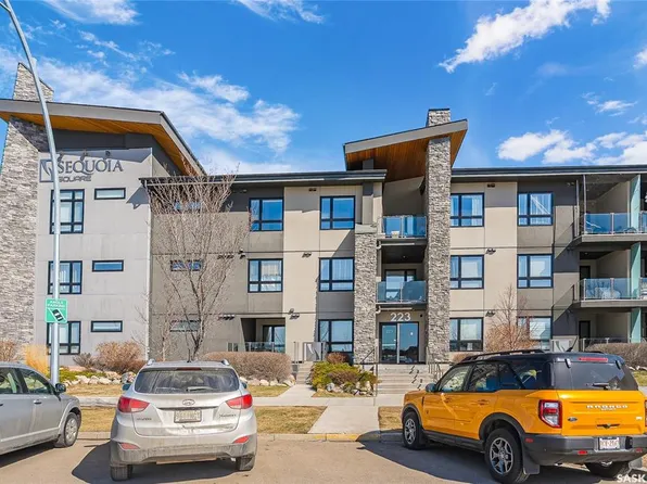 UNIT 218-223 Evergreen SQUARE, Saskatoon, SK S7M 4T2
