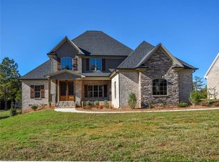 8171 Rob Roy Dr, Summerfield, NC 27358
