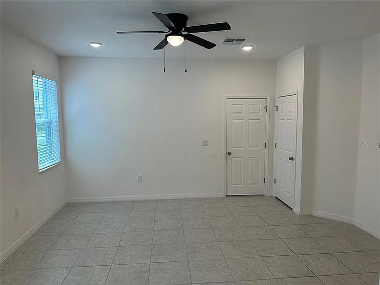4394 Sailplane Ct — Photo 2
