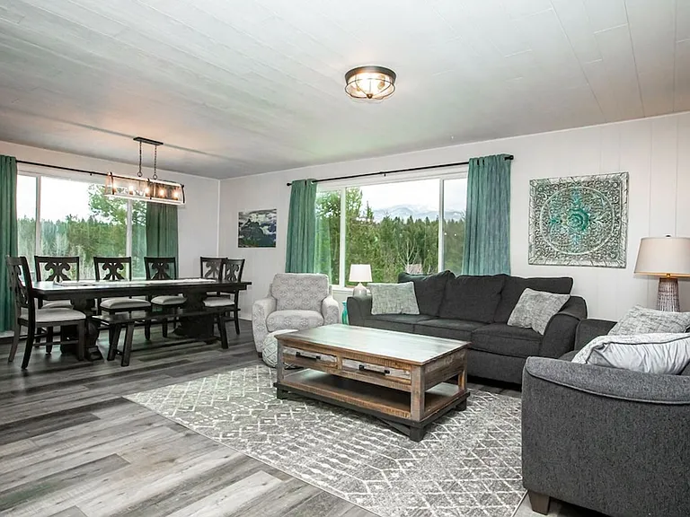 209 Alpha Rd — Photo 6