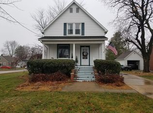 323 S Menard St, Metamora, IL 61548
