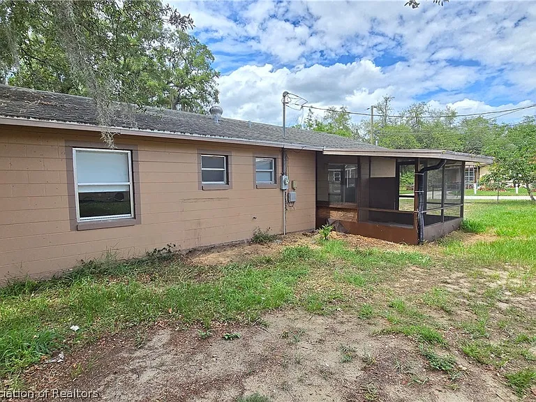 4331 Hudson Blvd — Photo 17