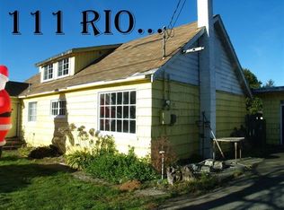 111 Rio Dr, Crescent City, CA 95531