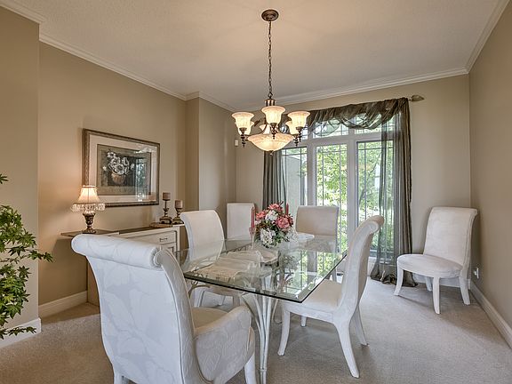 Formal dining room