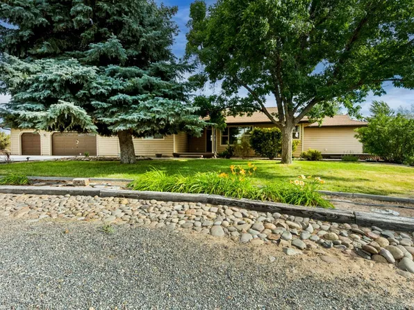 1565 Shirley St, Minden, NV 89423