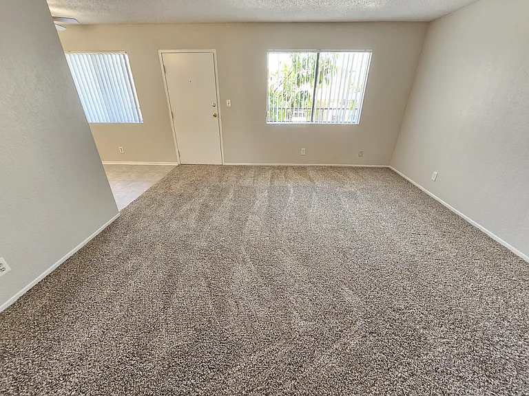 12460 Kittridge St #2 — Photo 5