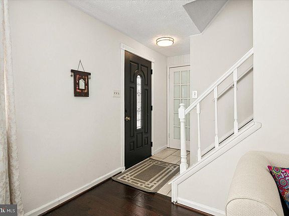3rd image of 2616 Litchfield Dr