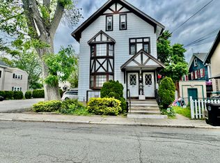 25 Foster St #1, Salem, MA 01970