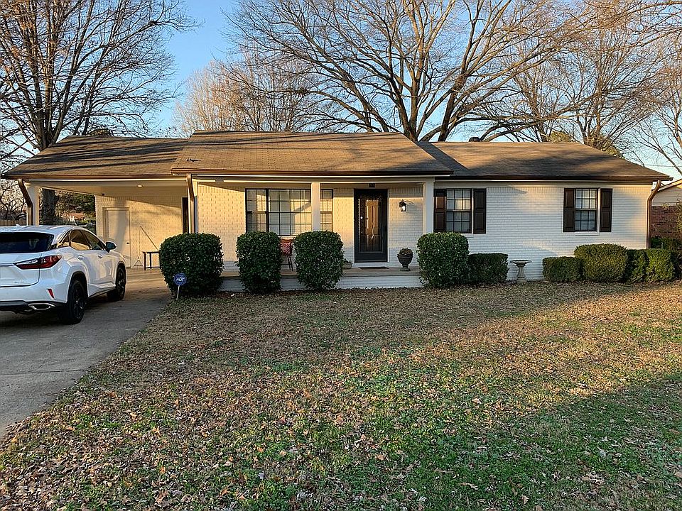 2nd image of 749 Walnut Hill Dr