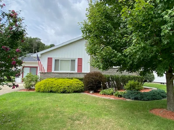 13 Hickory Rd, Binghamton, NY 13905