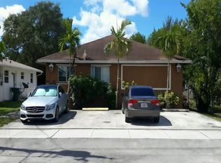 843 NW 7th St, Hallandale Beach, FL 33009